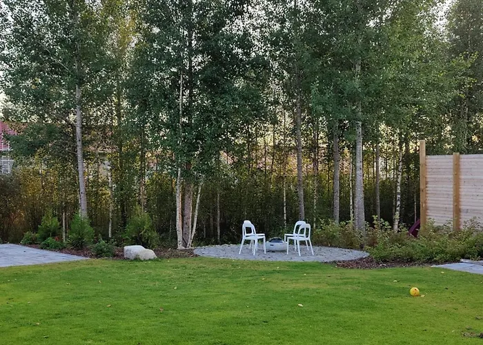 Viihtyisae Vierasmaja Saunalla オウル